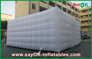 大きく膨脹可能なテントの携帯用巨大で白いナイロン布の膨脹可能な空気テント、3mチャネル