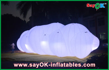 0.18mm ポリ塩化ビニールの LED ライトが付いている空気の膨脹可能なヘリウムの雲の気球の浮遊物