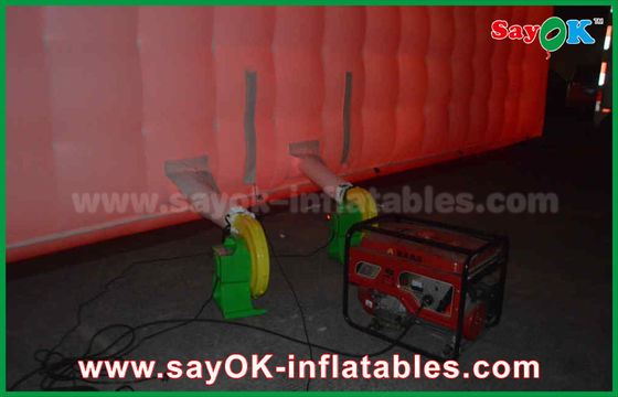 屋外 巨大な白いLED構造 イベント 膨らむキューブテント 膨らむナイトクラブ 膨らむパーティーテント 販売