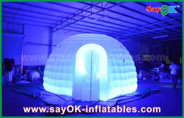 膨脹可能なテントのドームのイグルー色はOxforの布材料が付いている円形の膨脹可能なドームのテントをつけることを変えた
