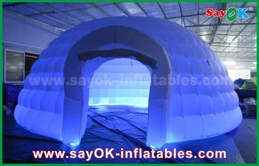 膨脹可能なナイトクラブの白い円形の膨脹可能なドームのテントの党/展示会のための商業でき事のテント
