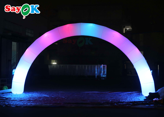 ポリ塩化ビニールのLEDライトで造られる膨脹可能なアーチ道のドアの装飾サンタは屋内棒のヤードの芝生のテラスをつなぎ留める