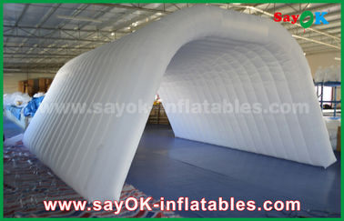 空気膨脹可能なテントのでき事/展示会のための顧客用大人の白く膨脹可能なトンネルのテント