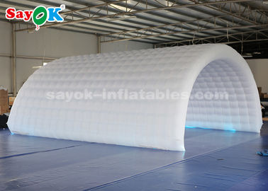 膨脹可能な家族のテントの白いスポーツはきれいになり、運ぶこと容易な膨脹可能な空気テントを有頂点にする
