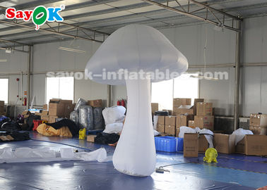 テーマ パークの装飾のための空気送風機を持つ3メートルの白く膨脹可能なきのこ