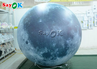 ヤードは照明3m膨脹可能な月の気球を導きました