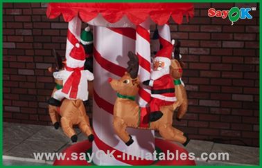 おかしいクリスマスのコンベヤーの膨脹可能な休日の装飾空気によって吹かれる Inflatables