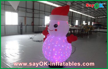 クリスマスのコントローラーが付いている膨脹可能な照明装飾の膨脹可能なスノーマン