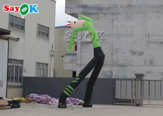 2本の足を搭載する膨脹可能な空気ダンサーの人を揺する踊る膨脹可能な人8m 24ft緑の小型手