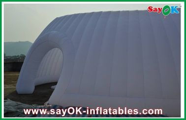 結婚披露宴のテントの膨脹可能なオックスフォードの屋外の巨大な布の膨脹可能な空気テント、キャンプのための直径5mの空気テント