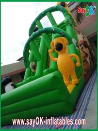 産業用水上スライド 緑色水上スライド 0.55mm PVCタラス 遊園地用