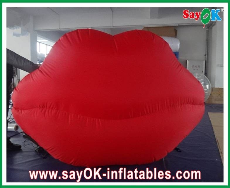 赤く独特で膨脹可能な照明唇の屋外のためのナイロン布のセリウムの空気送風機