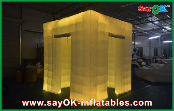 結婚の写真ブースの賃借りの正方形の防水膨脹可能な写真ブースのポータブルはテント2のドアを導いた